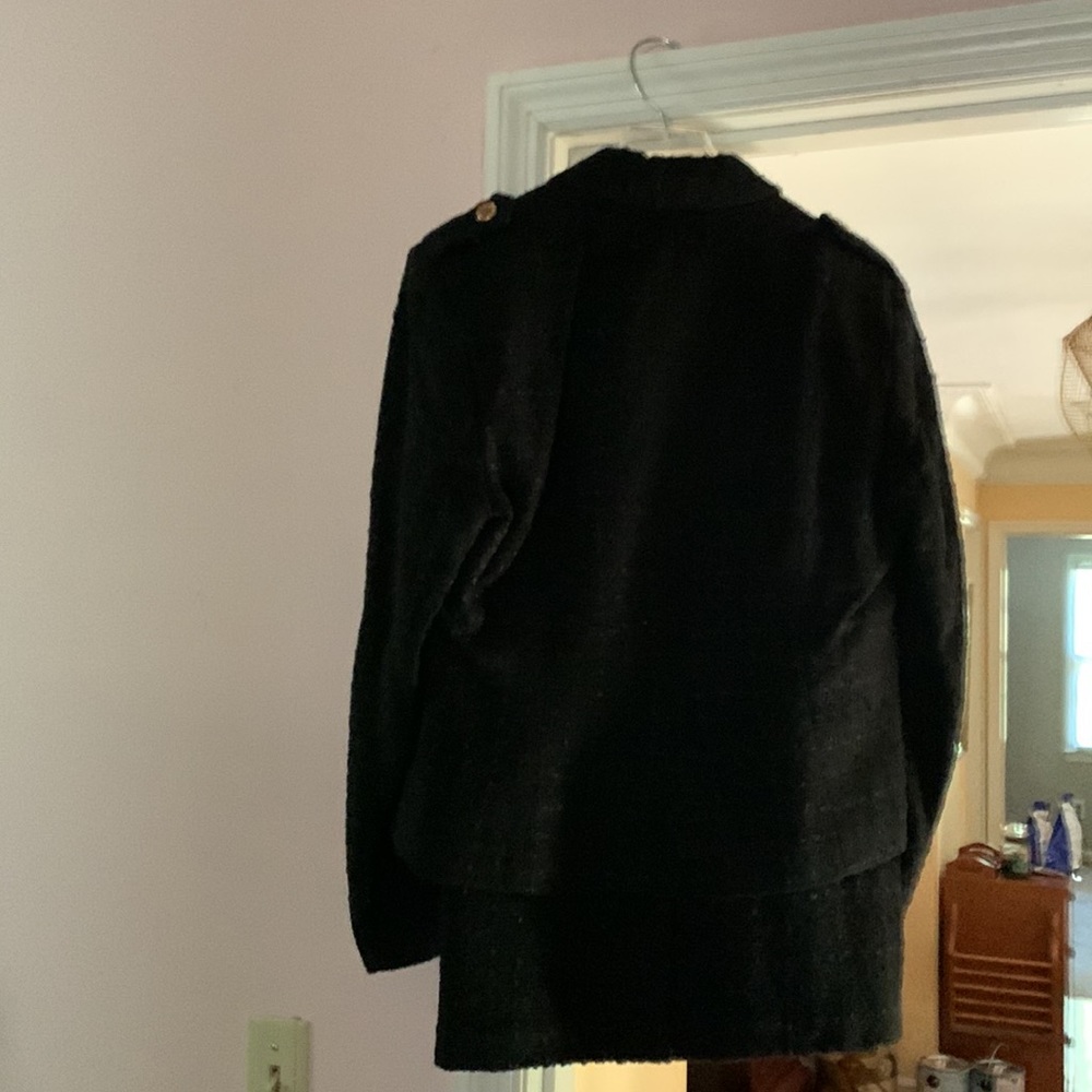2 pc Signature suit by Larry Levine - Picture 2 of 2
